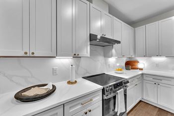 Quartz countertops & backsplashes